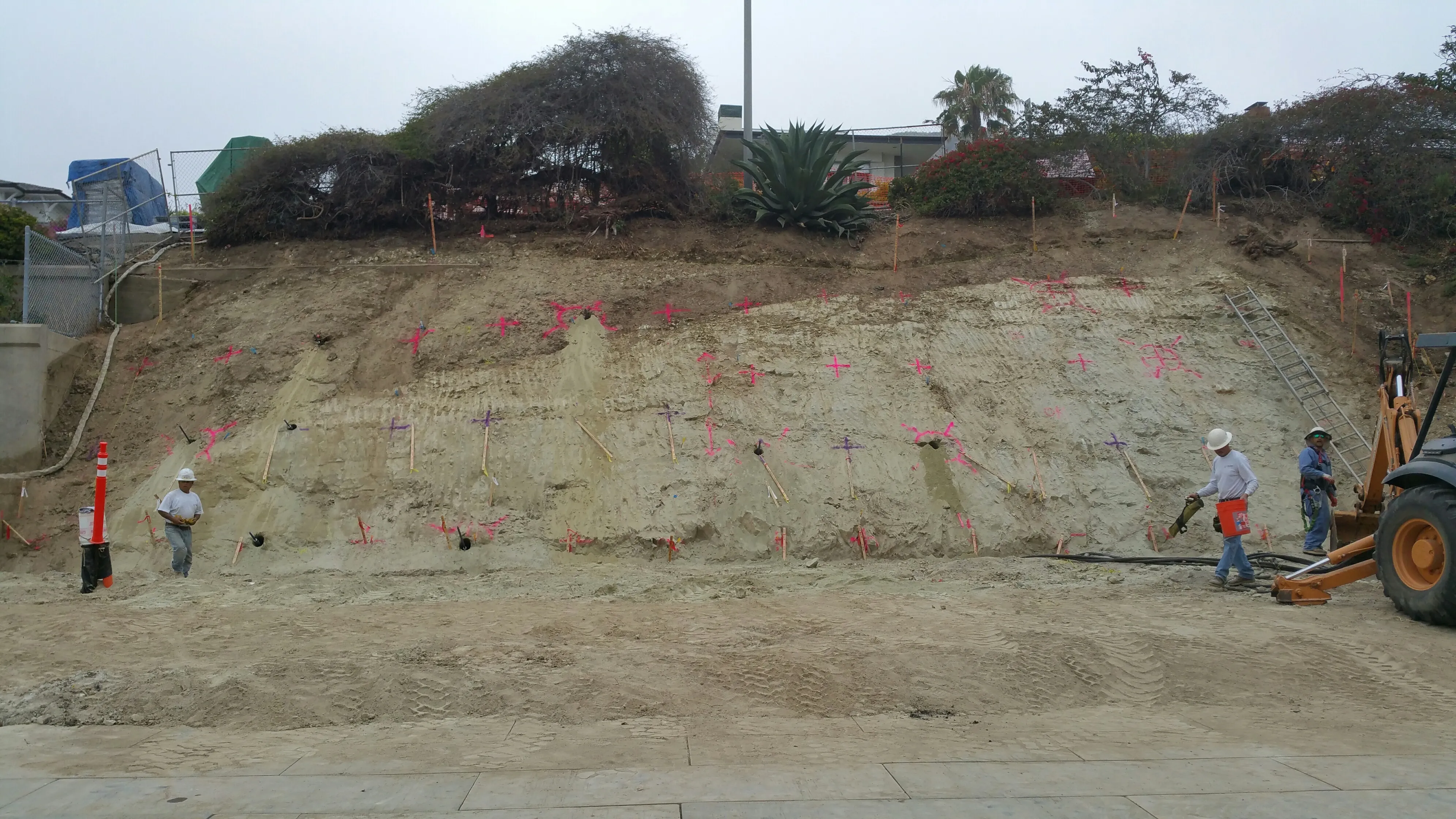 Shoring systems at Laguna Beach High School tennis courts
