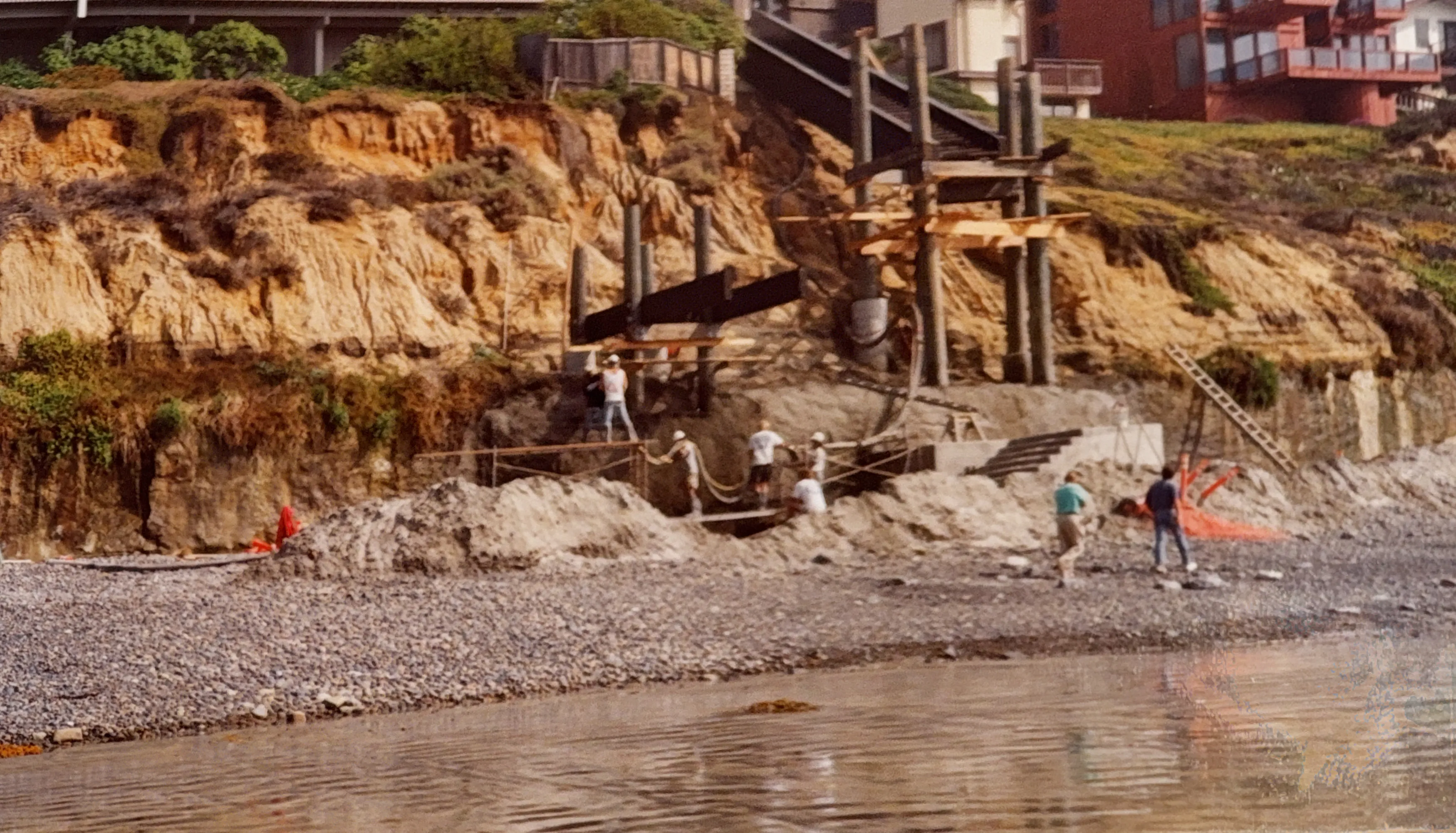 Swami’s coastal access construction